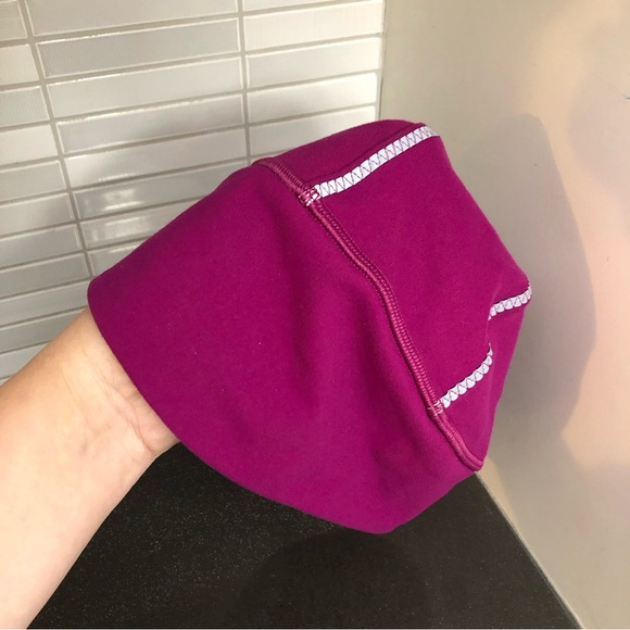 Ivivva by Lululemon reversible girl’s beanie - Picture 6 of 11